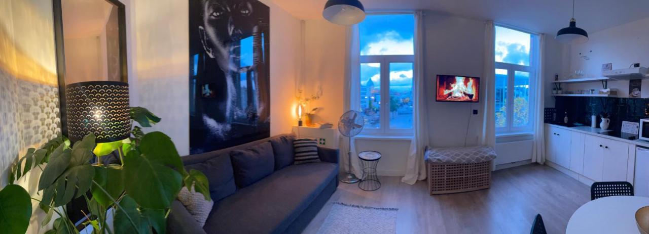 Sleep Inn - Black And White Modern Flat With Cityview Antwerpen Exterior foto