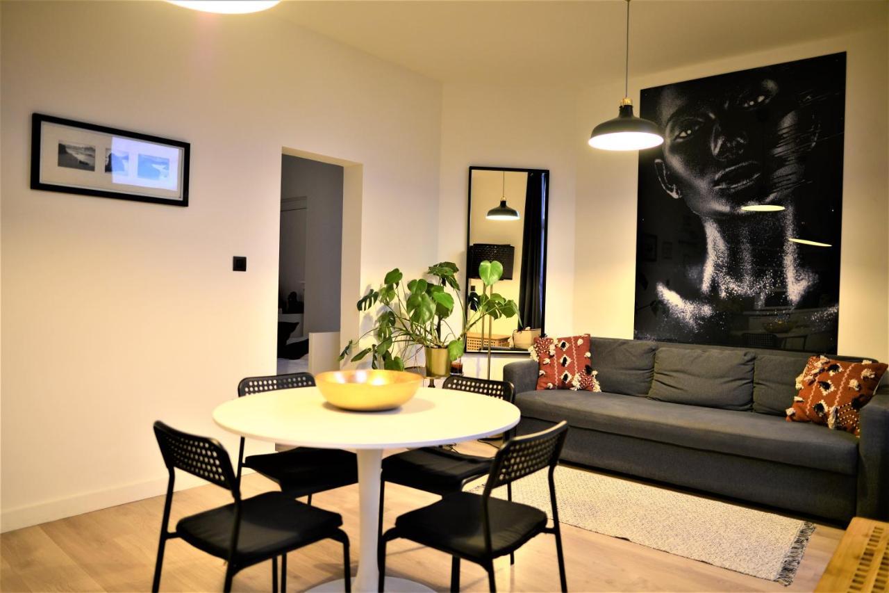 Sleep Inn - Black And White Modern Flat With Cityview Antwerpen Exterior foto